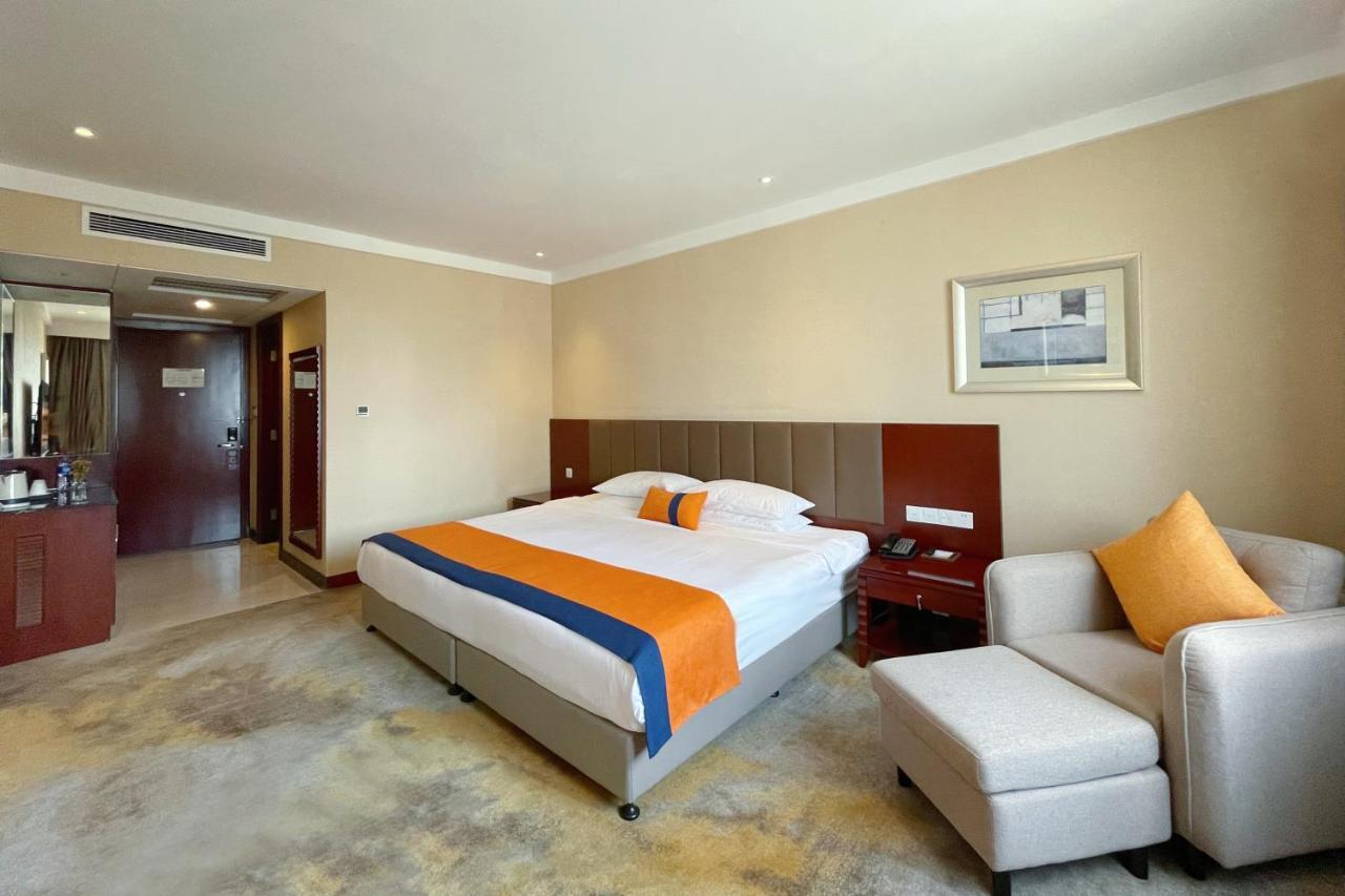 Wuhan Hongguang Hotel Exterior foto