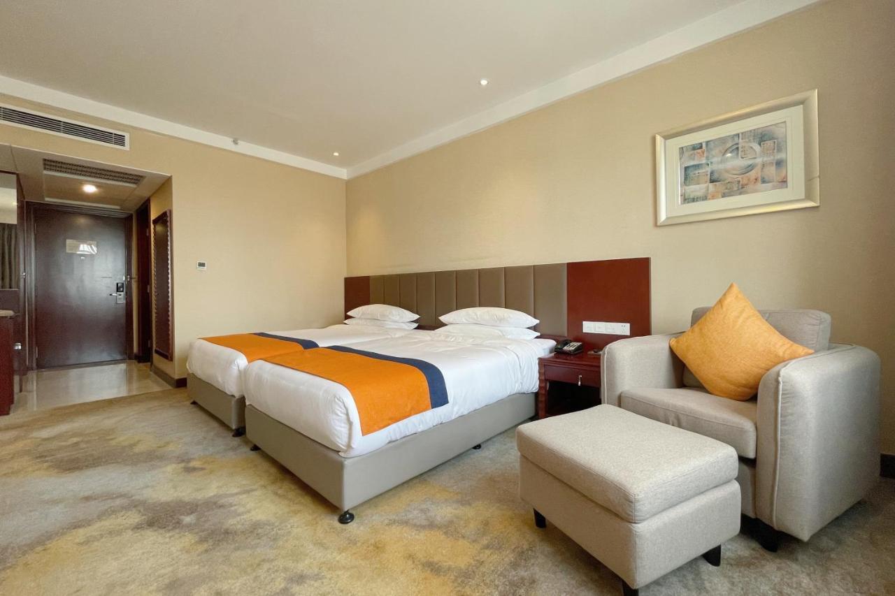 Wuhan Hongguang Hotel Exterior foto