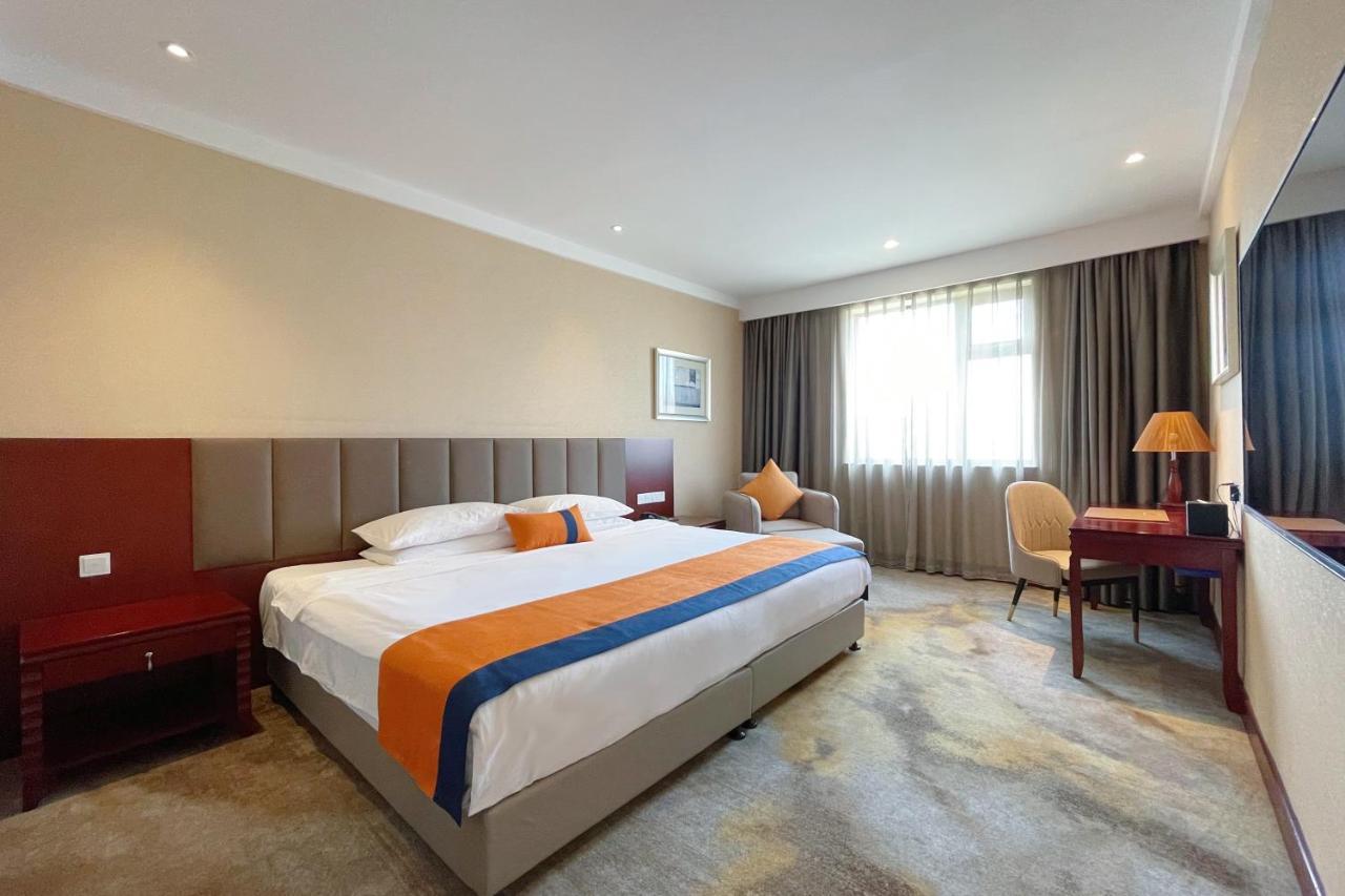 Wuhan Hongguang Hotel Exterior foto