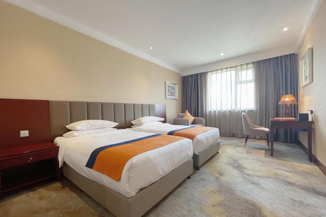 Wuhan Hongguang Hotel Exterior foto