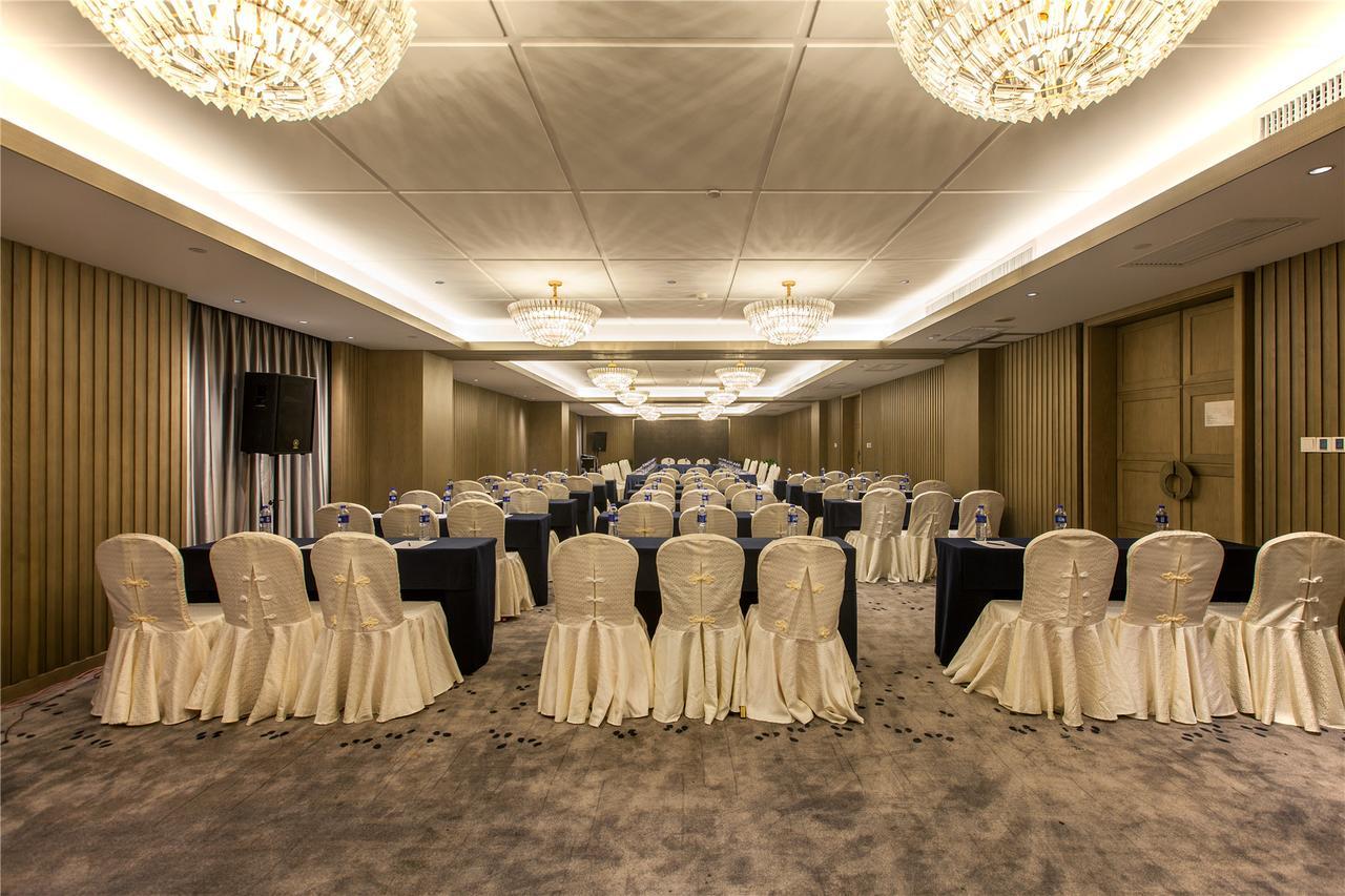 Wuhan Hongguang Hotel Exterior foto