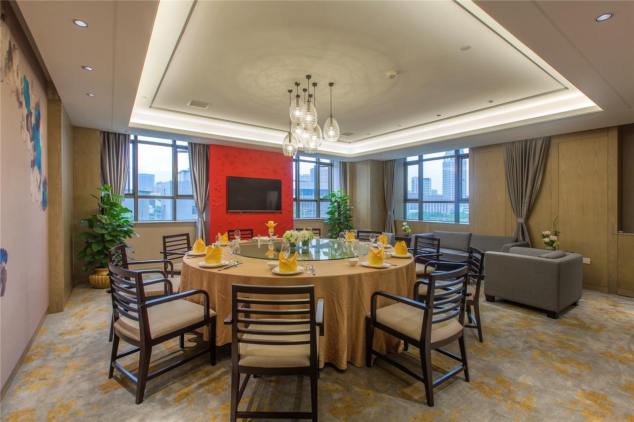 Wuhan Hongguang Hotel Exterior foto